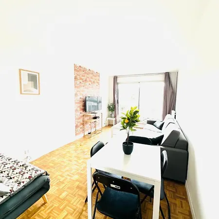 La Tour Eiffel Cc Beaugrenelle 파리